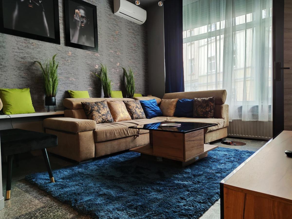 Apartamenty Centrum Krawiecka Zielona Gora  Bagian luar foto
