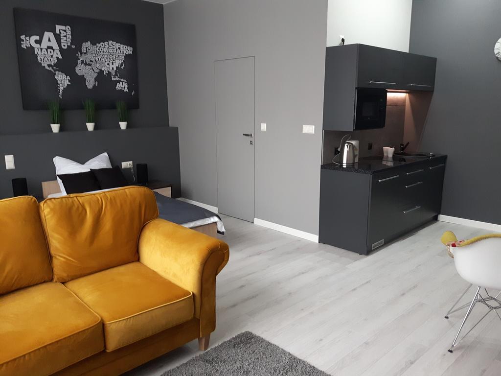 Apartamenty Centrum Krawiecka Zielona Gora  Bagian luar foto