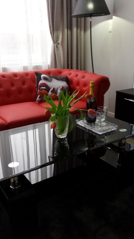 Apartamenty Centrum Krawiecka Zielona Gora  Bagian luar foto