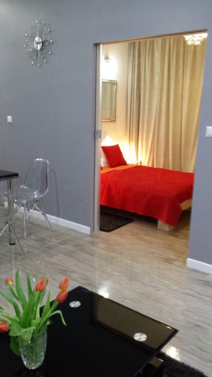 Apartamenty Centrum Krawiecka Zielona Gora  Bagian luar foto