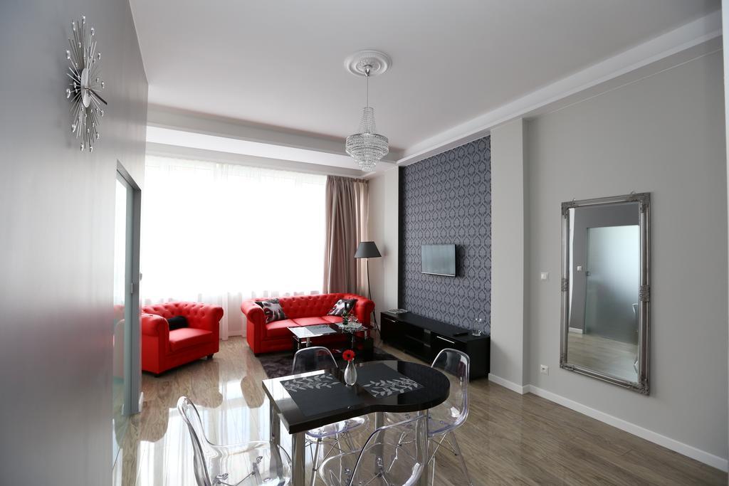 Apartamenty Centrum Krawiecka Zielona Gora  Bagian luar foto
