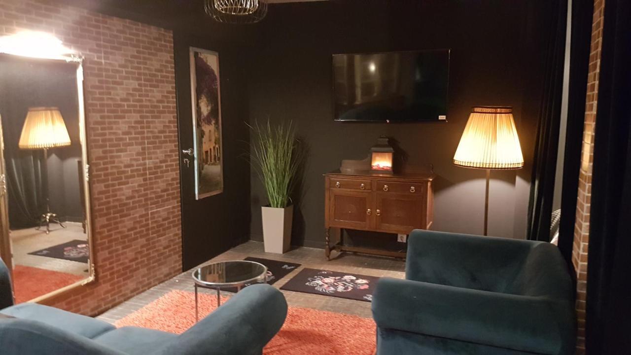 Apartamenty Centrum Krawiecka Zielona Gora  Bagian luar foto